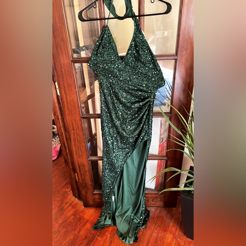 GORGEOUS HUNTER GREEN SEQUIN DRESS